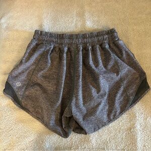 Lululemon Hotty Hot Shorts 2.5-3”